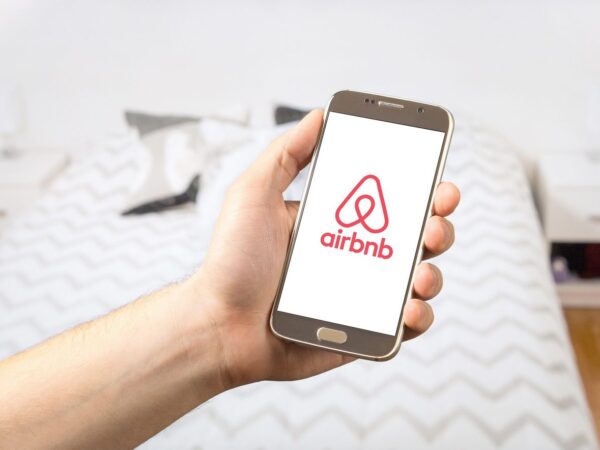 ¿Cómo Cobrar las ayudas de Airbnb por Covid-19?